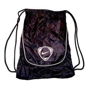 Nike drawstring backpack. 🎒
